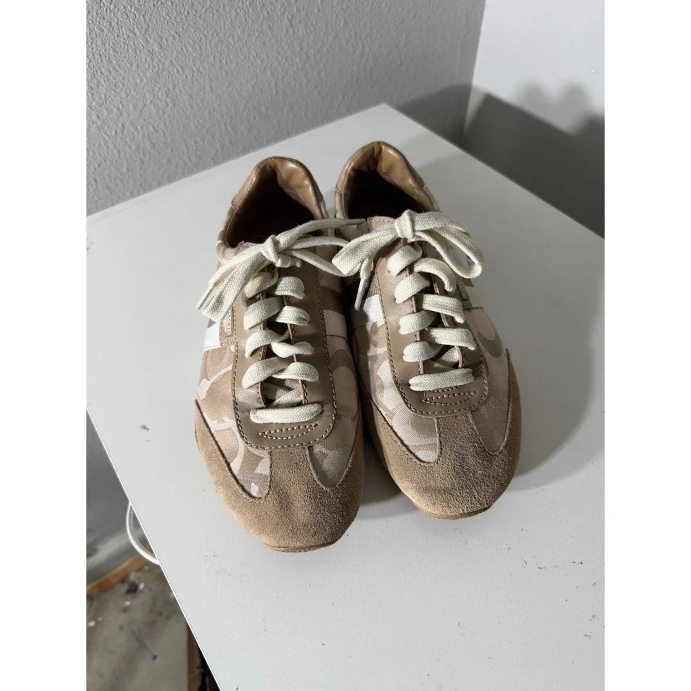 Coach Kinsley Q986 Women 7.5M Signature C Monogram Khaki Tan Suede Sneakers